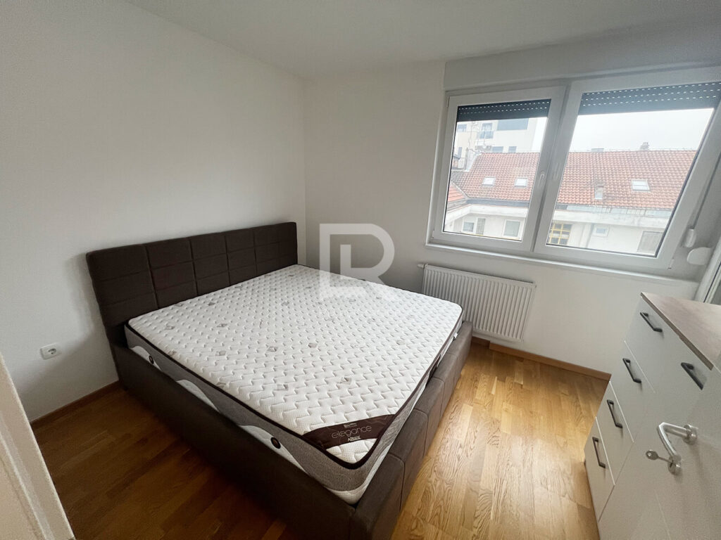 dvosoban-stan-od-43-m2